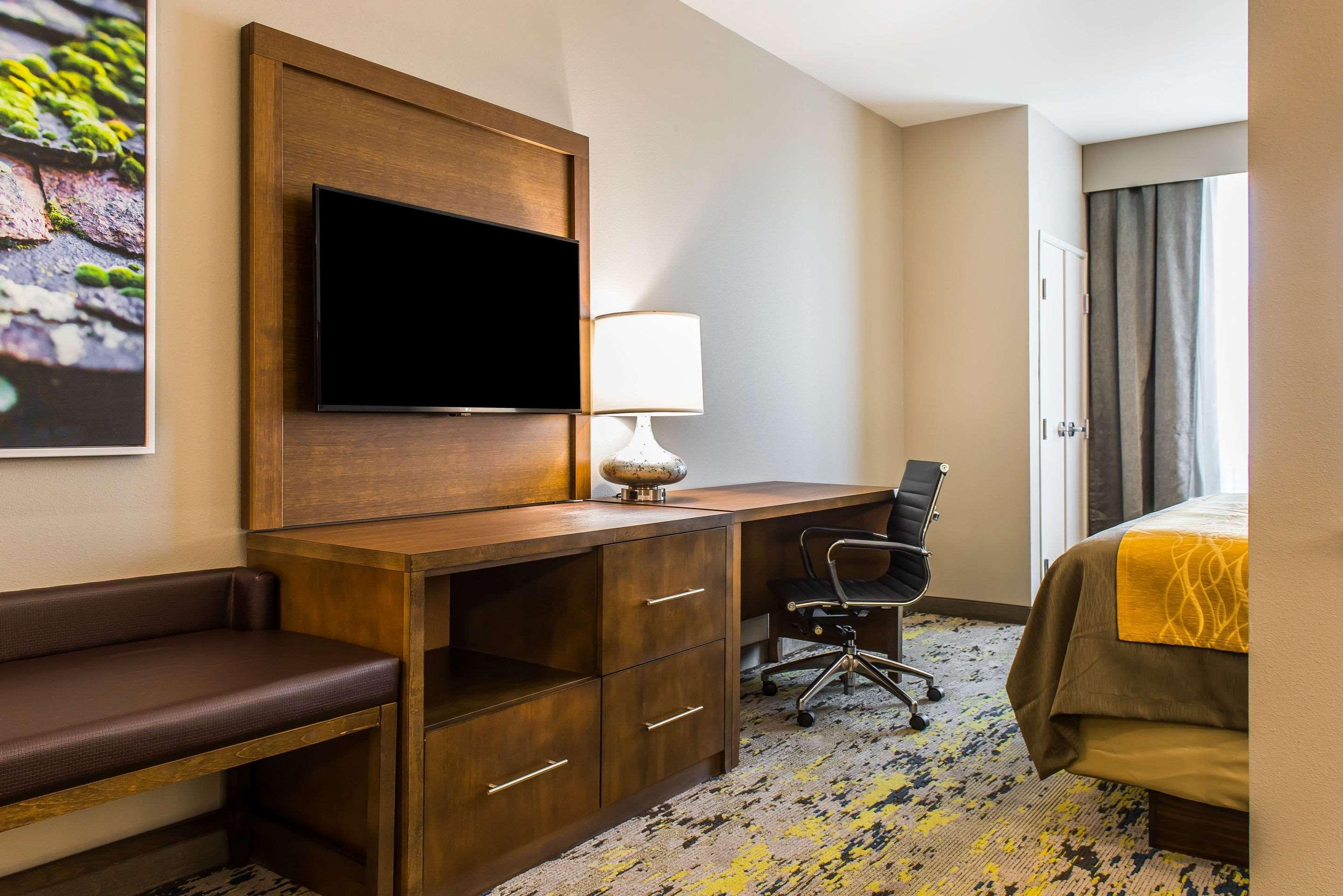 Comfort Inn & Suites Валдоста Экстерьер фото