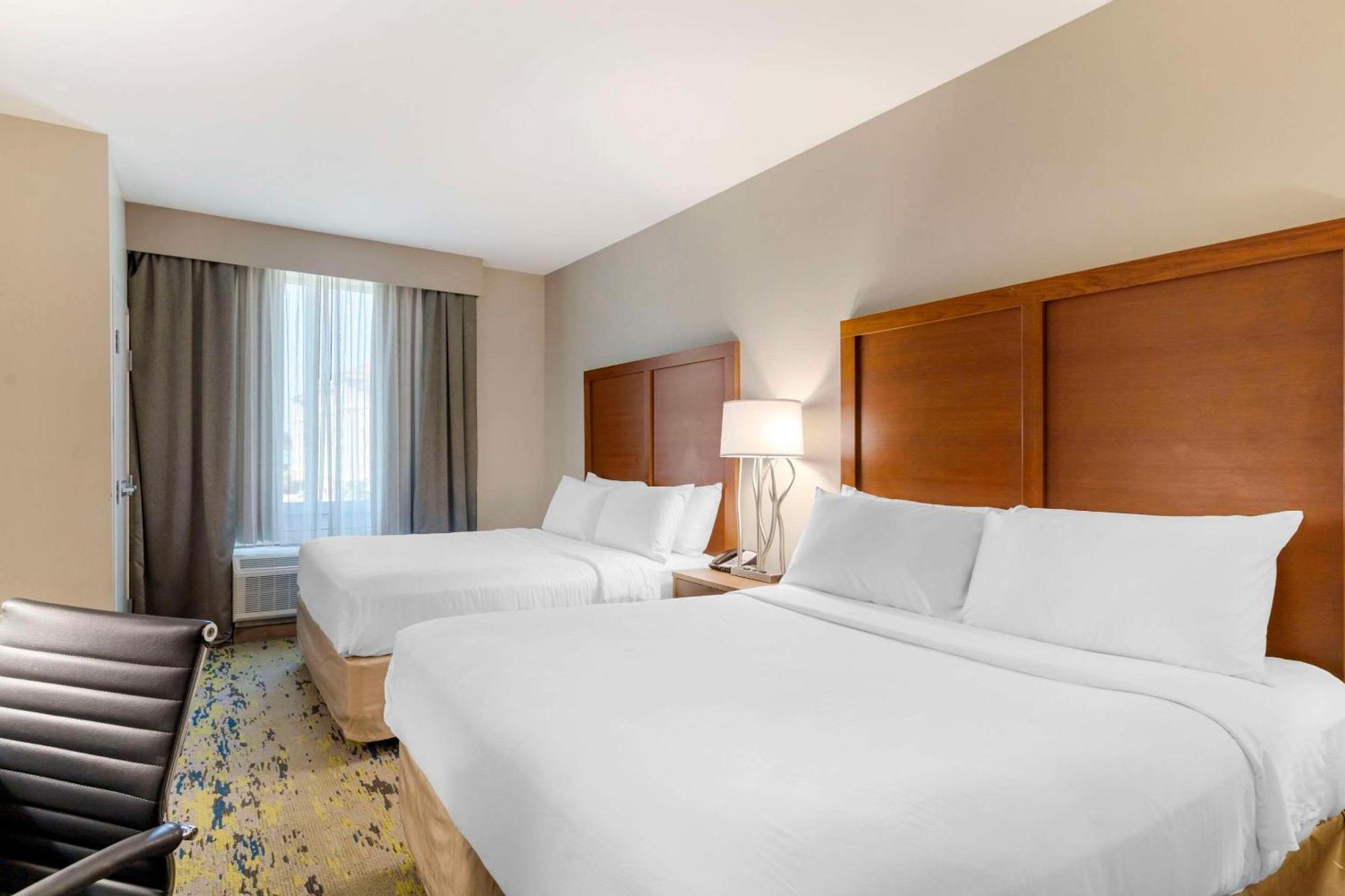 Comfort Inn & Suites Валдоста Экстерьер фото