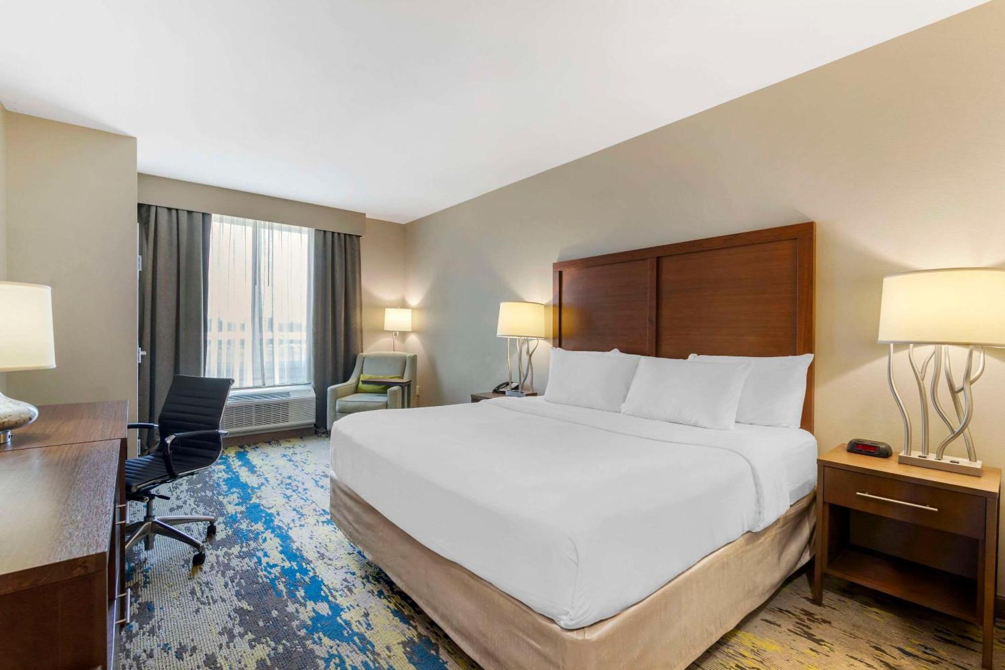 Comfort Inn & Suites Валдоста Экстерьер фото