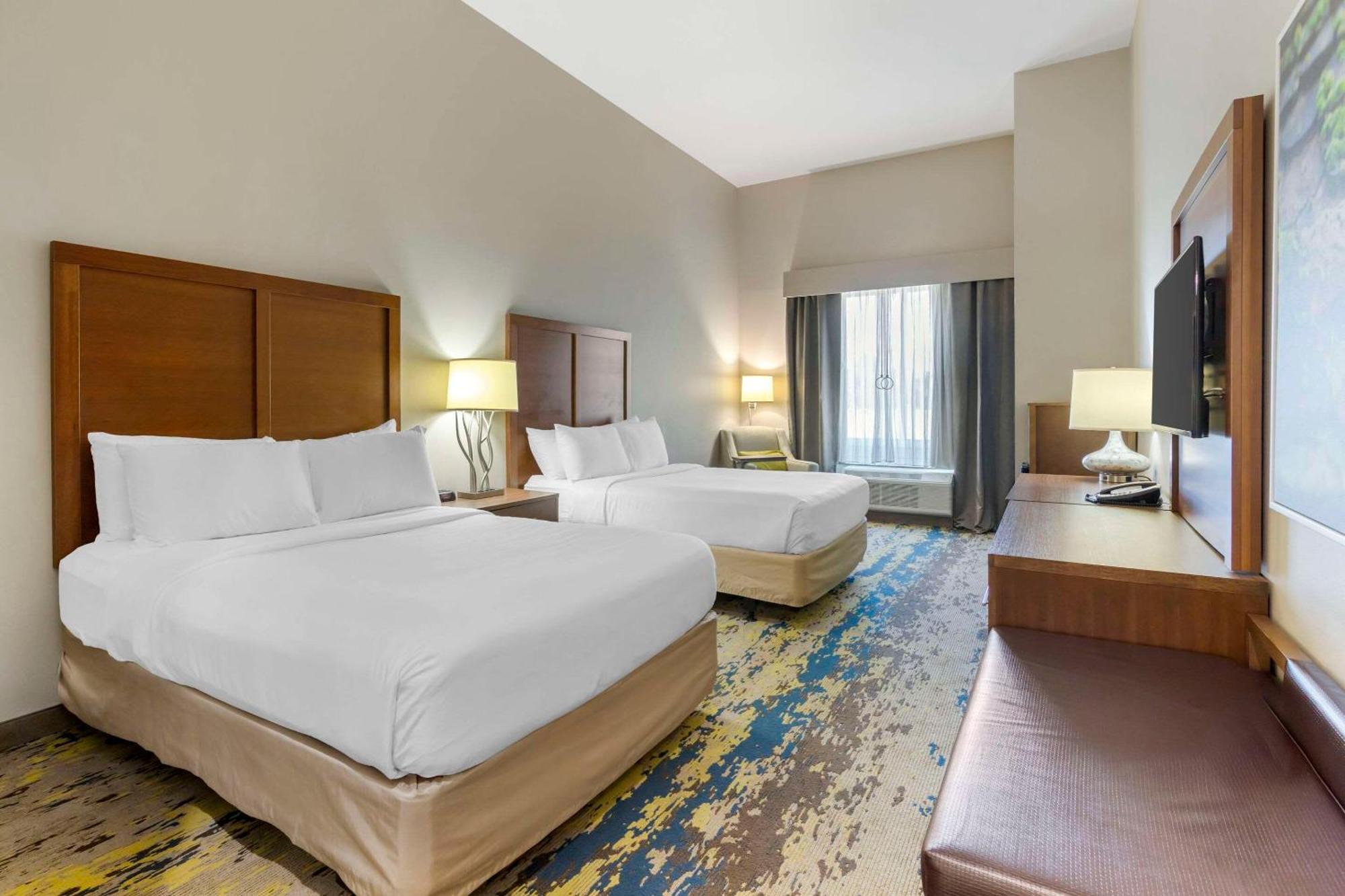 Comfort Inn & Suites Валдоста Экстерьер фото